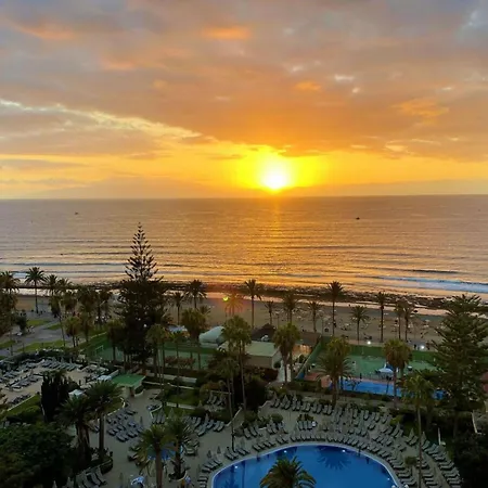 Penthouse Playa De Americas Apartment *